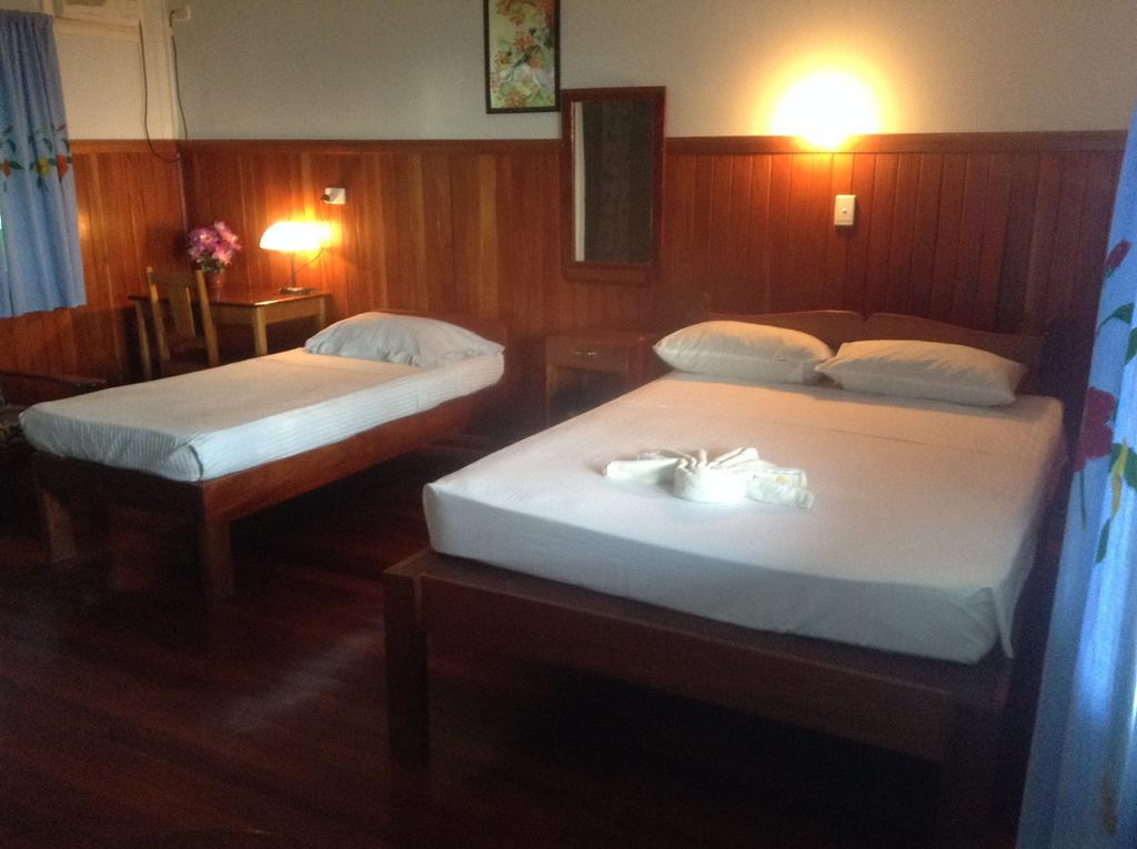 Rekona Lodge Gizo Bilik gambar