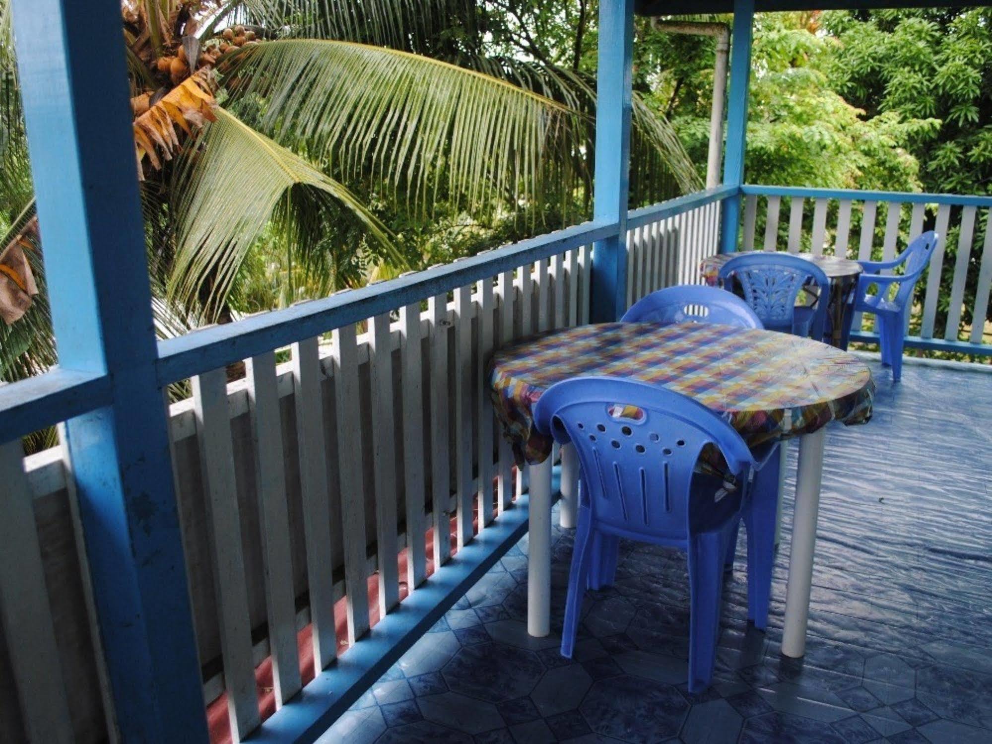 Rekona Lodge Gizo Luaran gambar