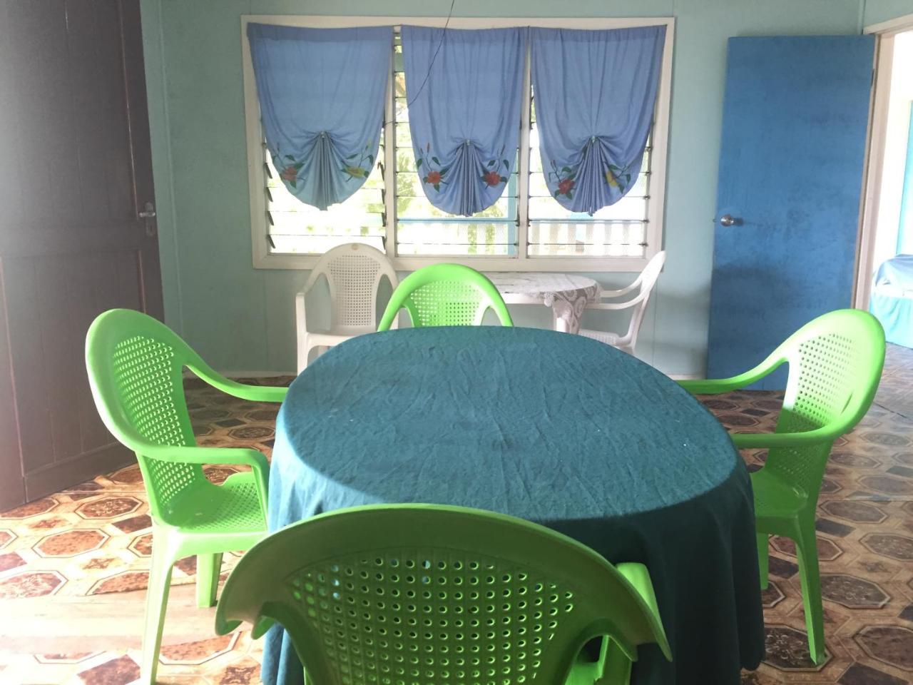 Rekona Lodge Gizo Luaran gambar