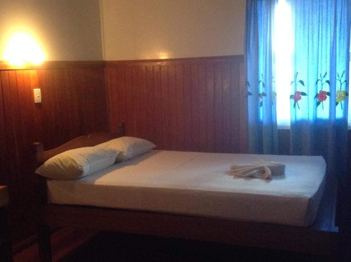 Rekona Lodge Gizo Bilik gambar